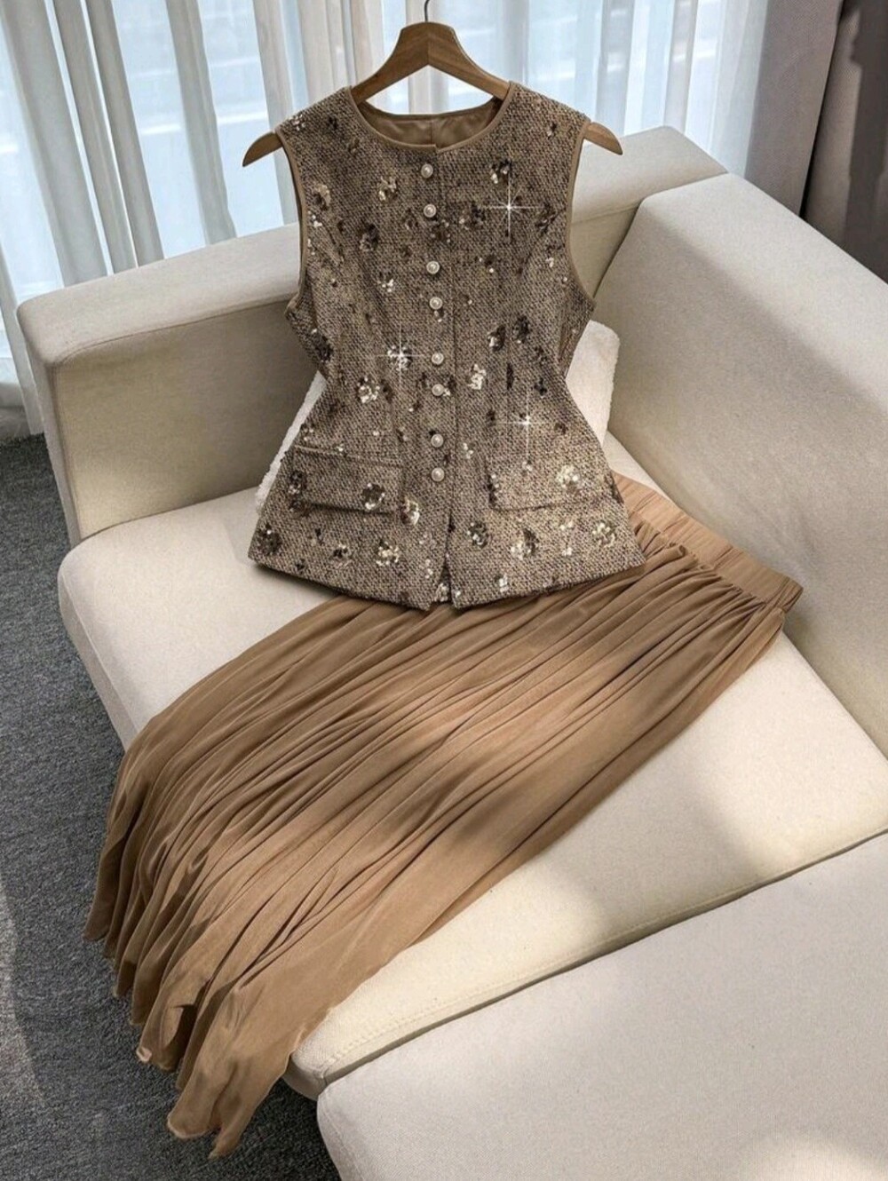 Women's Elegant Luxury Floral Sequin Single-Breasted Vest And Mesh Skirt 2 Piece